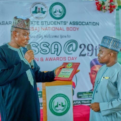 Executive secretary,Nasarawa State Trust fund.NASETFUND Recieves Award of Excellence.